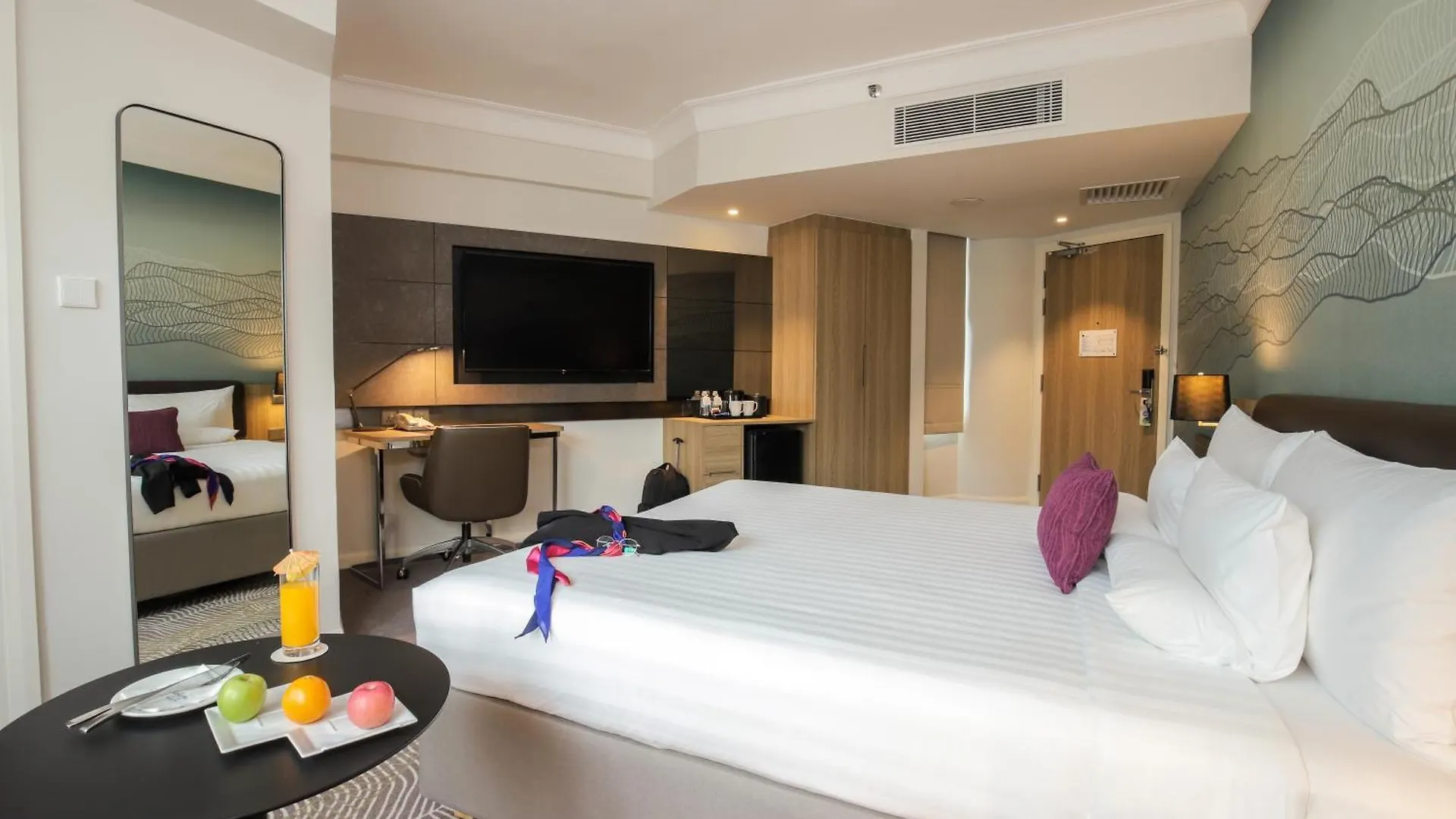 Novotel Kuala Lumpur City Centre 4*,